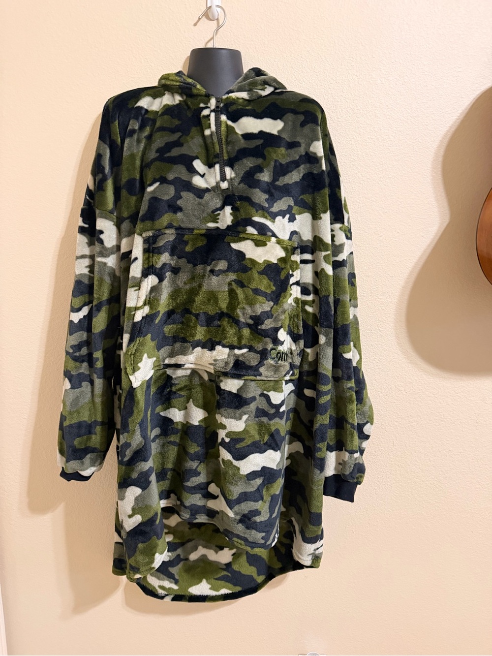 Camo Plush Hooded Pullover Sweatshirt - Olive Green